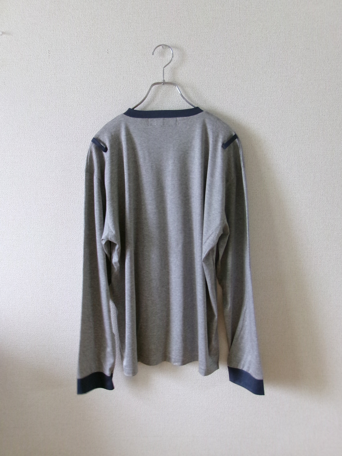 Hang Long Sleeve