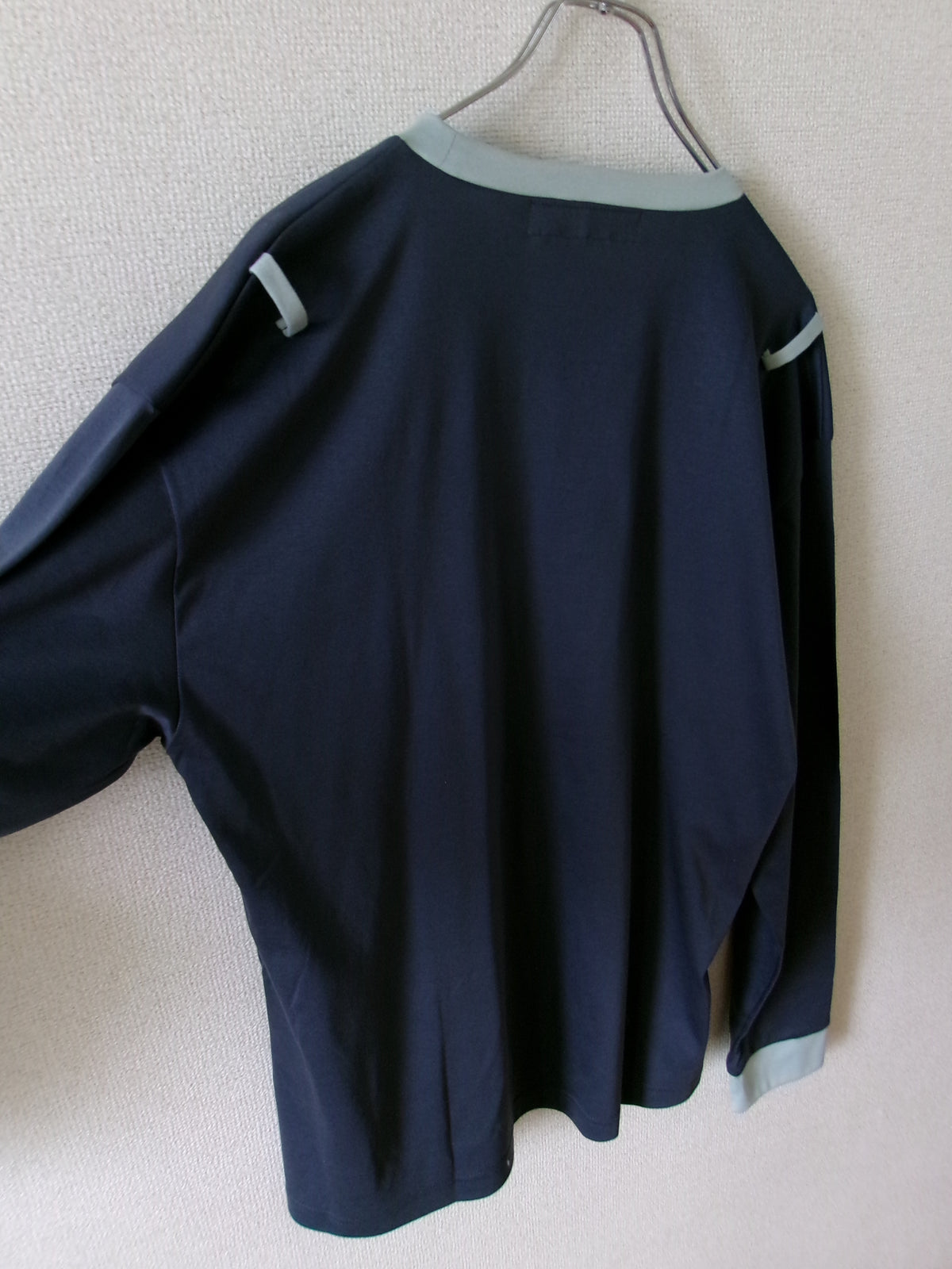 Hang Long Sleeve