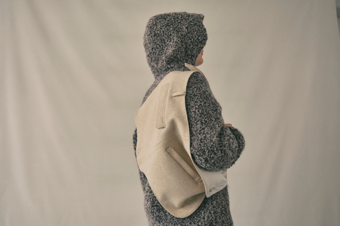 Vague Shape "Lama" [Yellow Green]