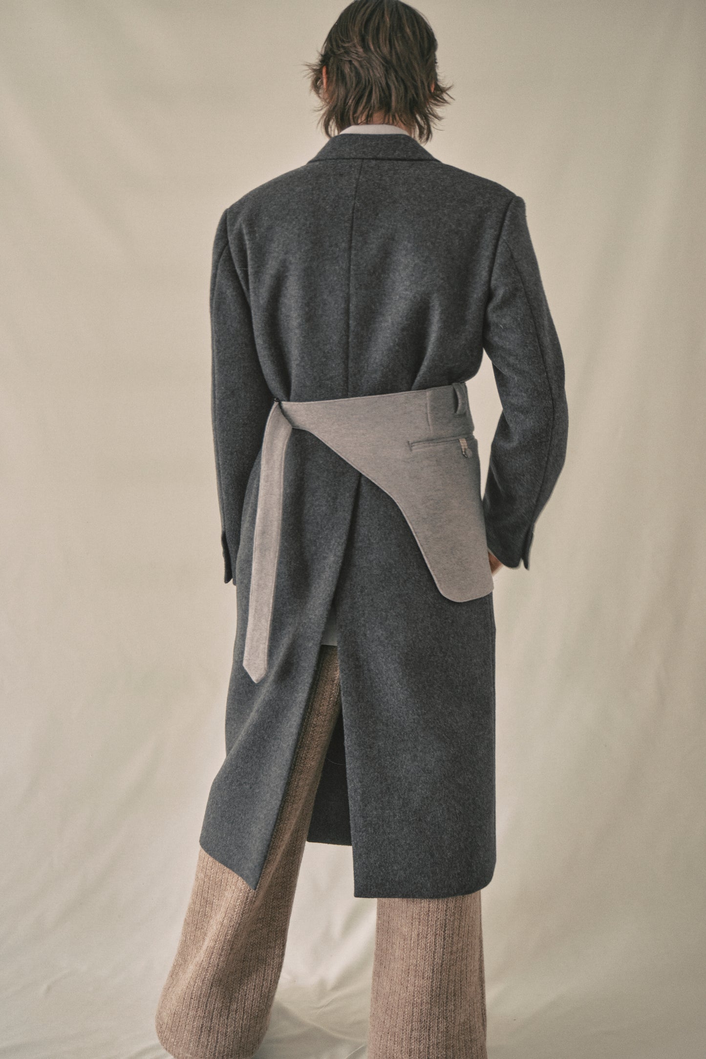 Vague Shape "Lama" -Gray-